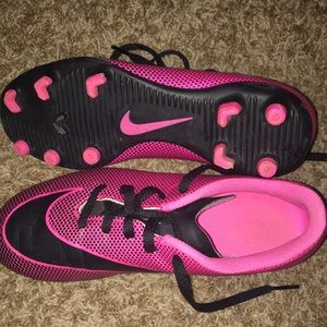 Soccer cleats